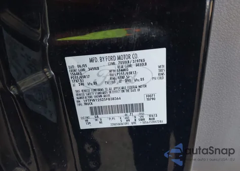 2005 Ford F-150 Lariat/Xlt из США, поврежденный, VIN 1FTPW12525FB38364